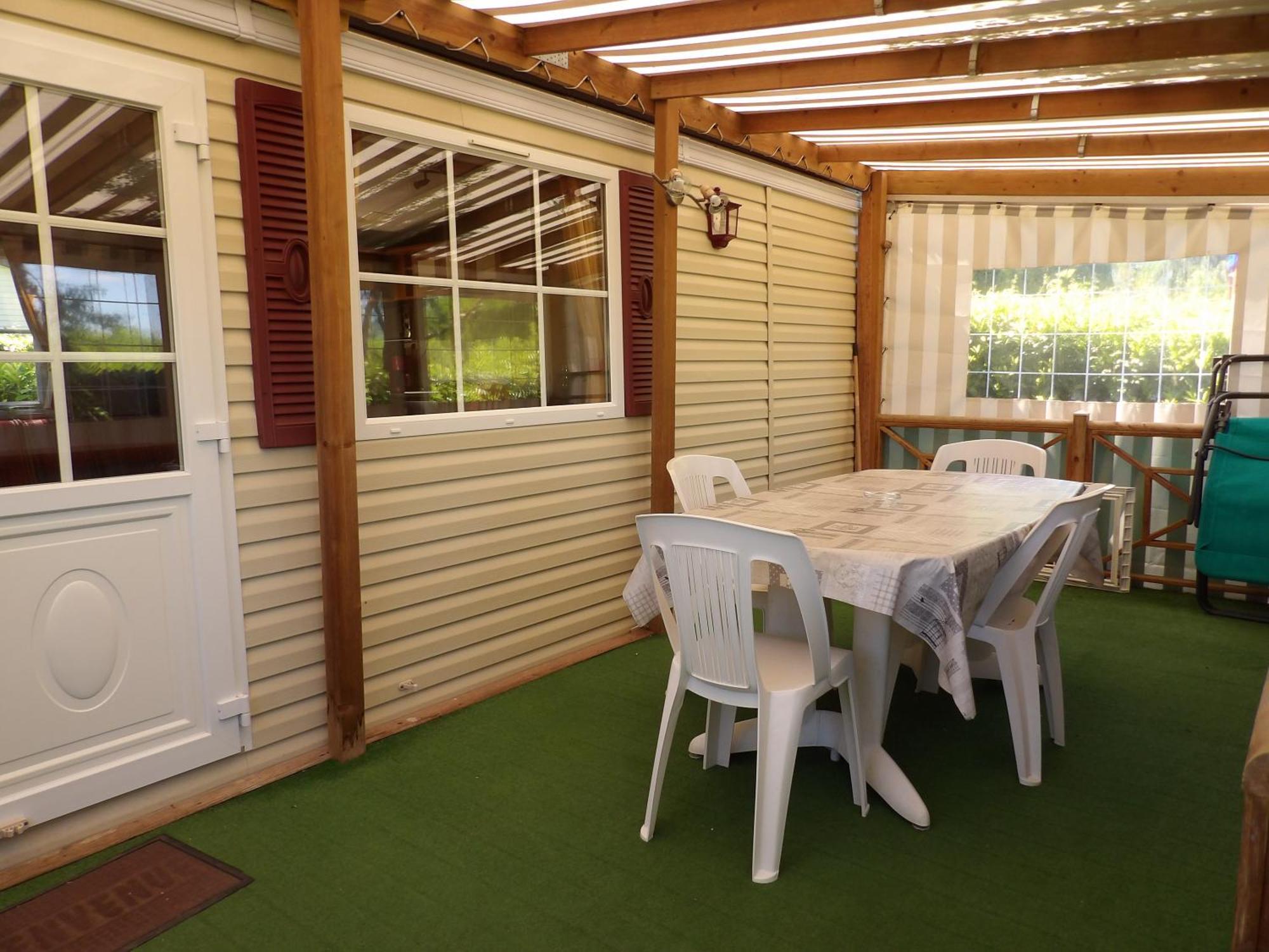Camping Smile & Braudieres Mezieres-sous-Lavardin Exterior photo